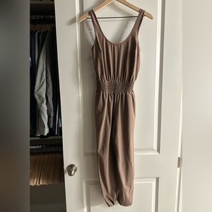 Abercrombie and finch travelers jumpsuit extra small petite